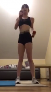 Screnn z domowego treningu