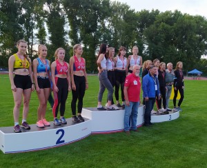 1-4x100 - Martyna i Wera