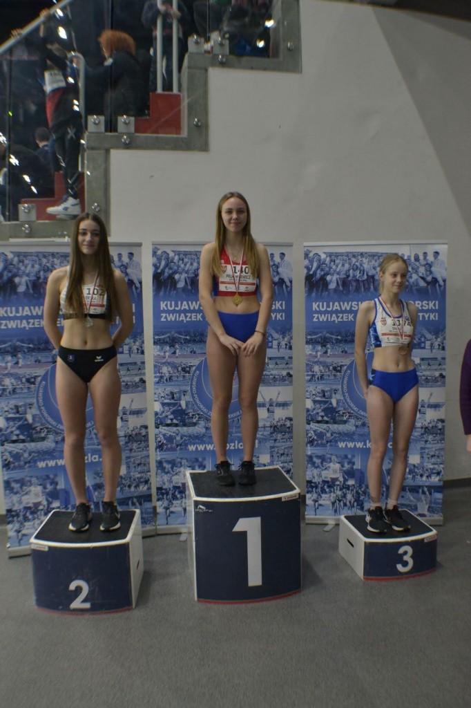Amelia Pruchnieiwcz na podium