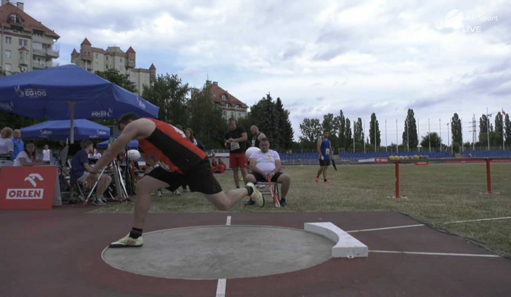 a3d0f3c2-d409-4bdb-a4b9-cb52e4d5b579