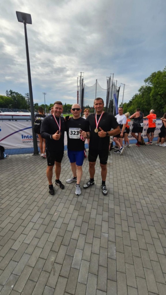 c63a02a5-303a-4158-9baa-65189a27d090